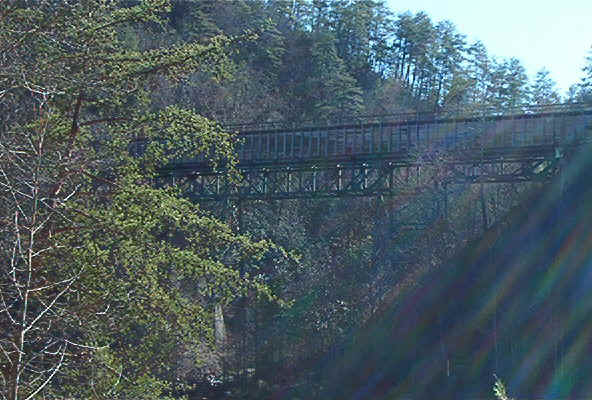 Flume.jpg (87518 bytes)