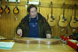 Judy Dulcimer.jpg (78908 bytes)