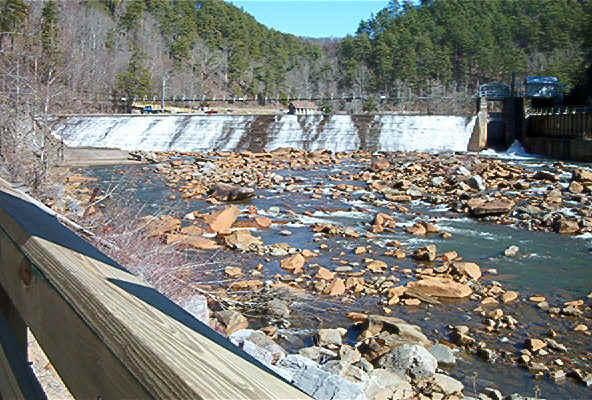 Ocoee Dam.jpg (108709 bytes)