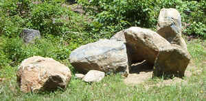 Rocks June17c.jpg (67117 bytes)