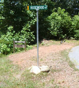 Top Entrance June17.jpg (109633 bytes)